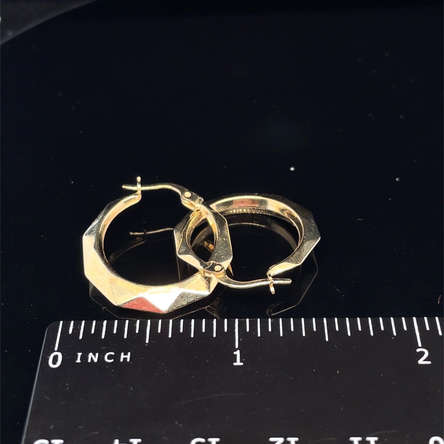 14k Yellow Gold Polished Hoop Earrings 2.10g 2.3x252