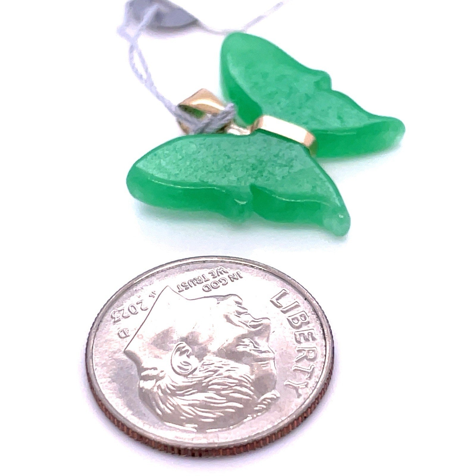 14K Yellow Gold Women’s Green Jade Butterfly Pendant 2.16g2