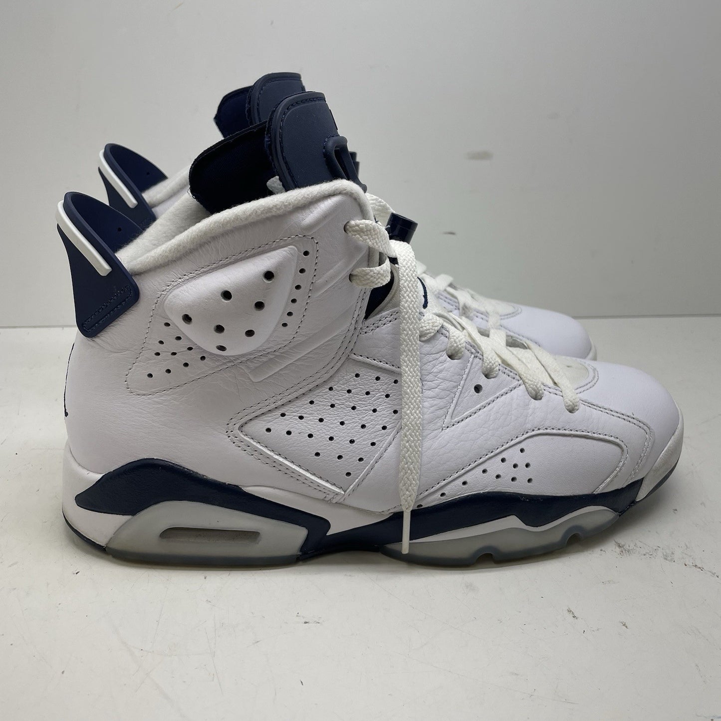 Size 9 - Jordan 6 Retro Midnight Navy0