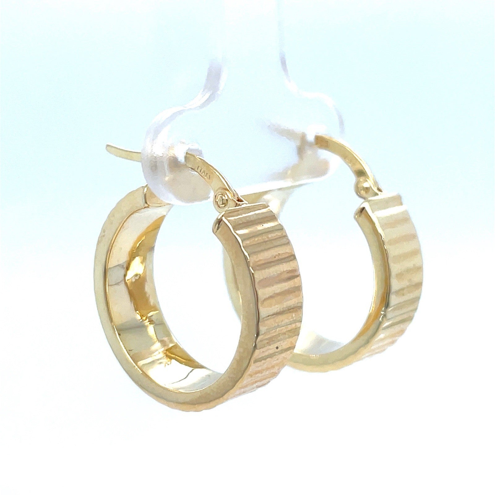 14k Yellow Gold Women’s Wide Ribbed Huggie Hoop Earrings 2.45g1