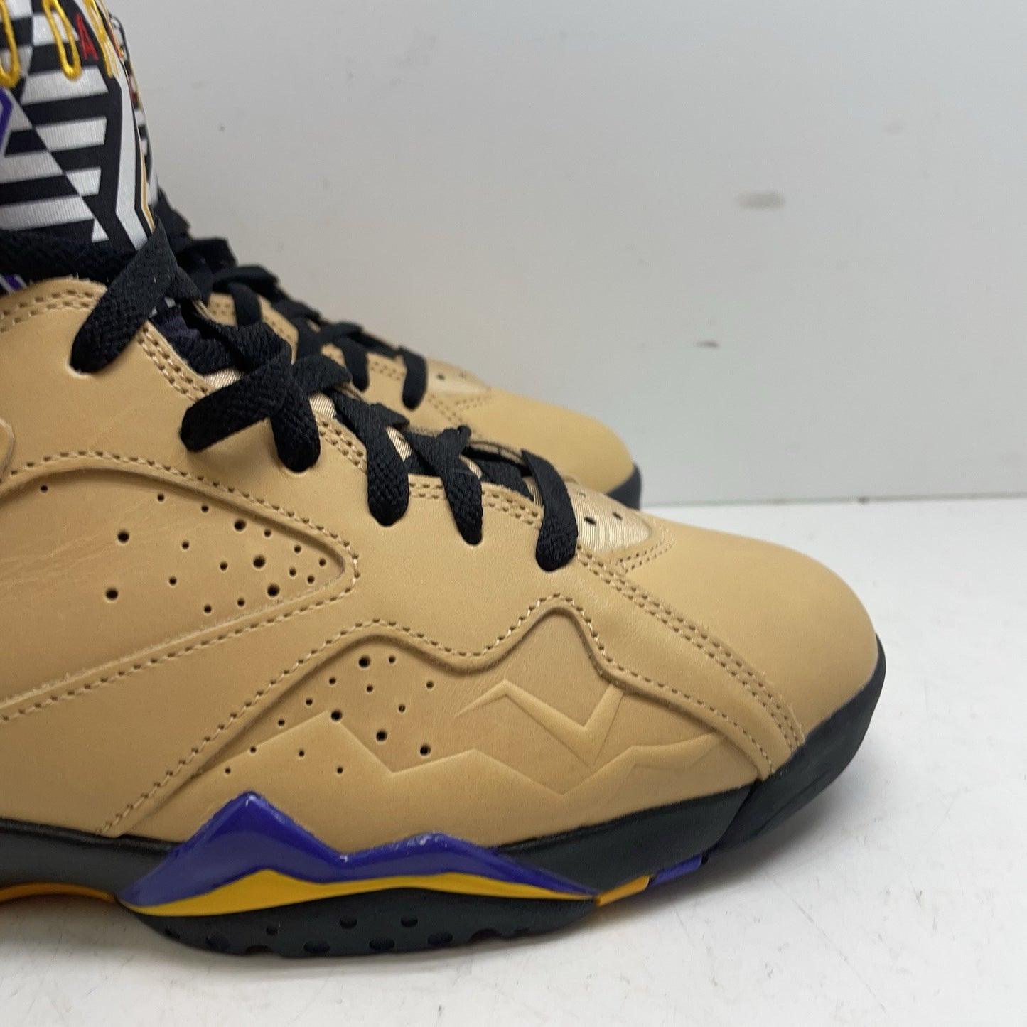 Size 9.5 - Air Jordan 7 Retro SE Afrobeats2