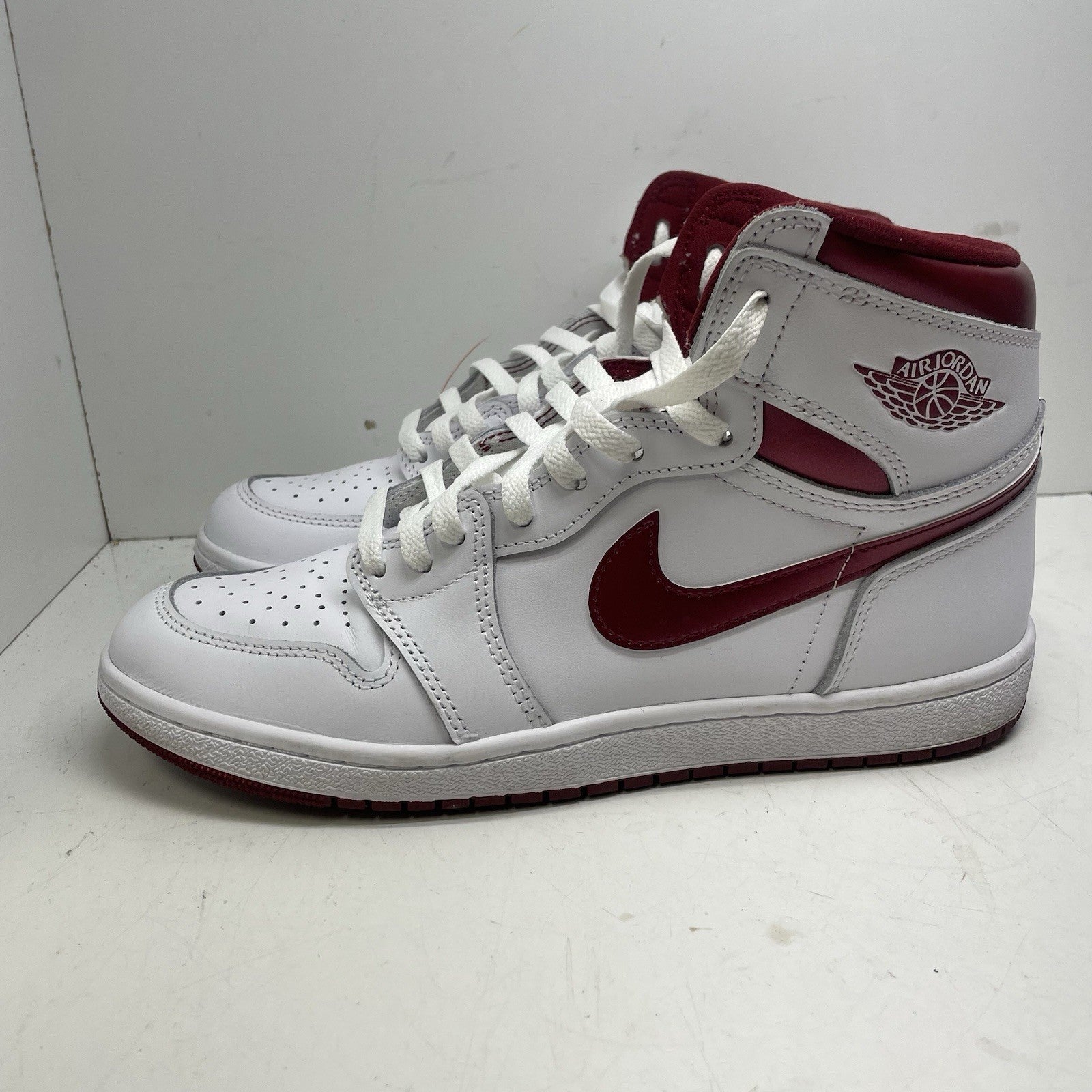 Size 9.5 - Air Jordan 1 Retro '85 OG High Metallic Burgundy6