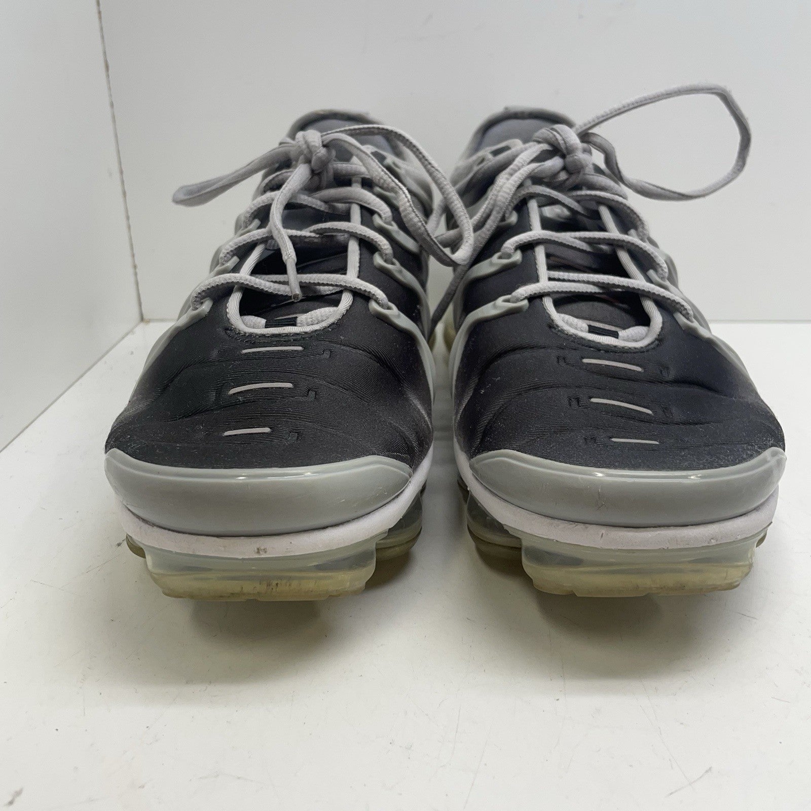 Size 10.5 - Nike Air VaporMax Plus Silver Gradient4