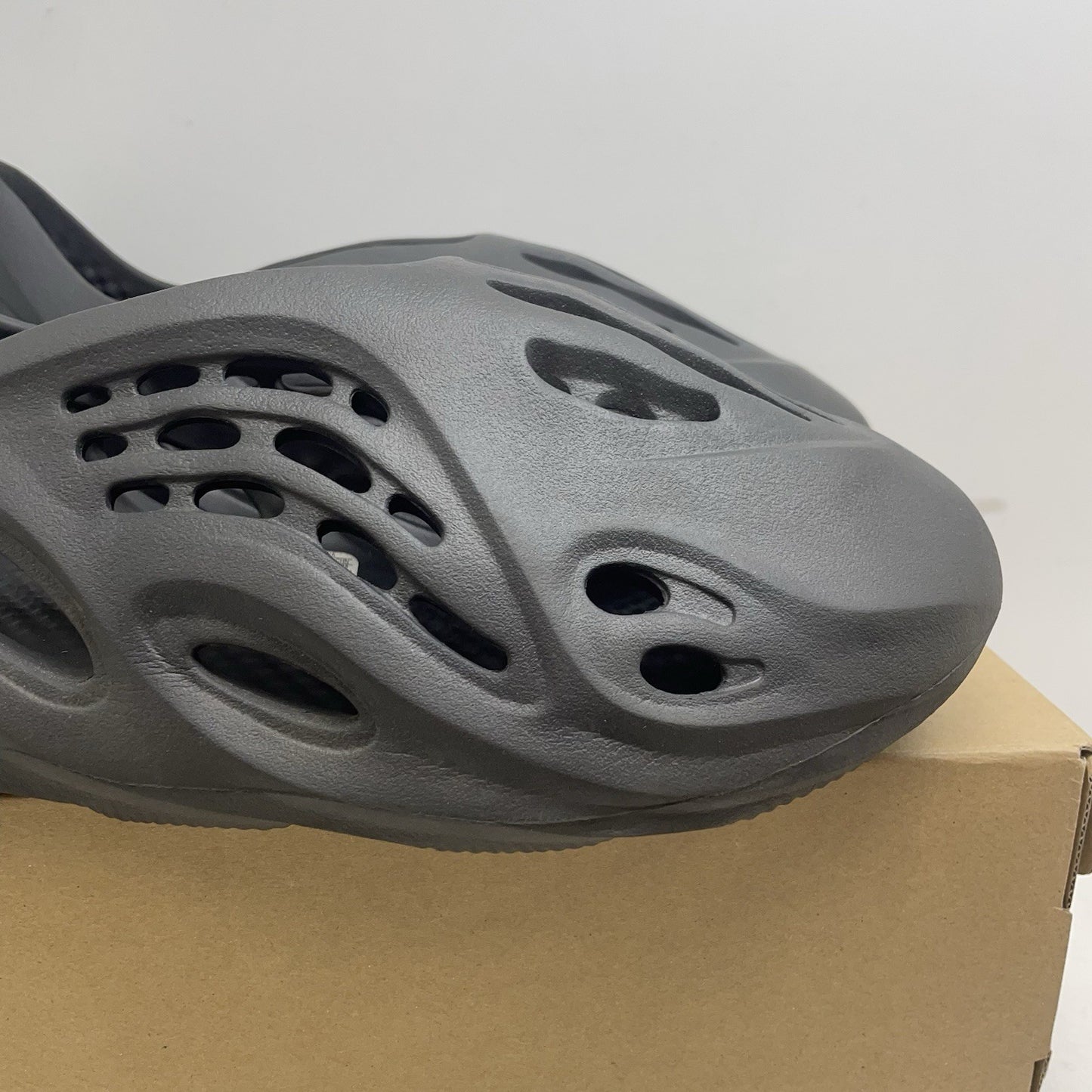 adidas yeezy foam runner onyx Size 112