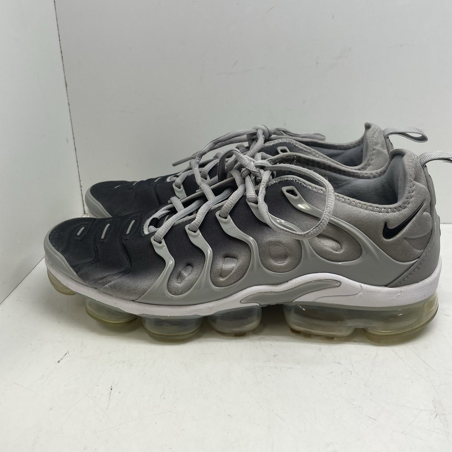 Size 10.5 - Nike Air VaporMax Plus Silver Gradient6