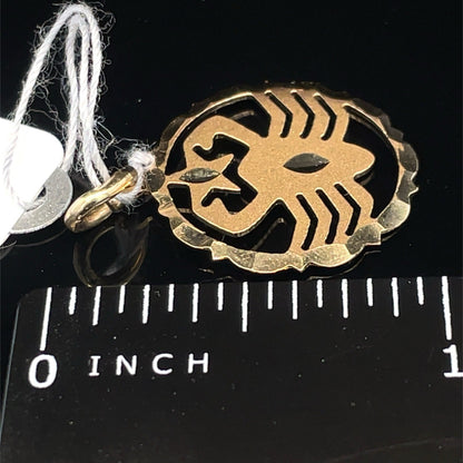 14K Yellow Gold Round Crab Pendant 1.20g3