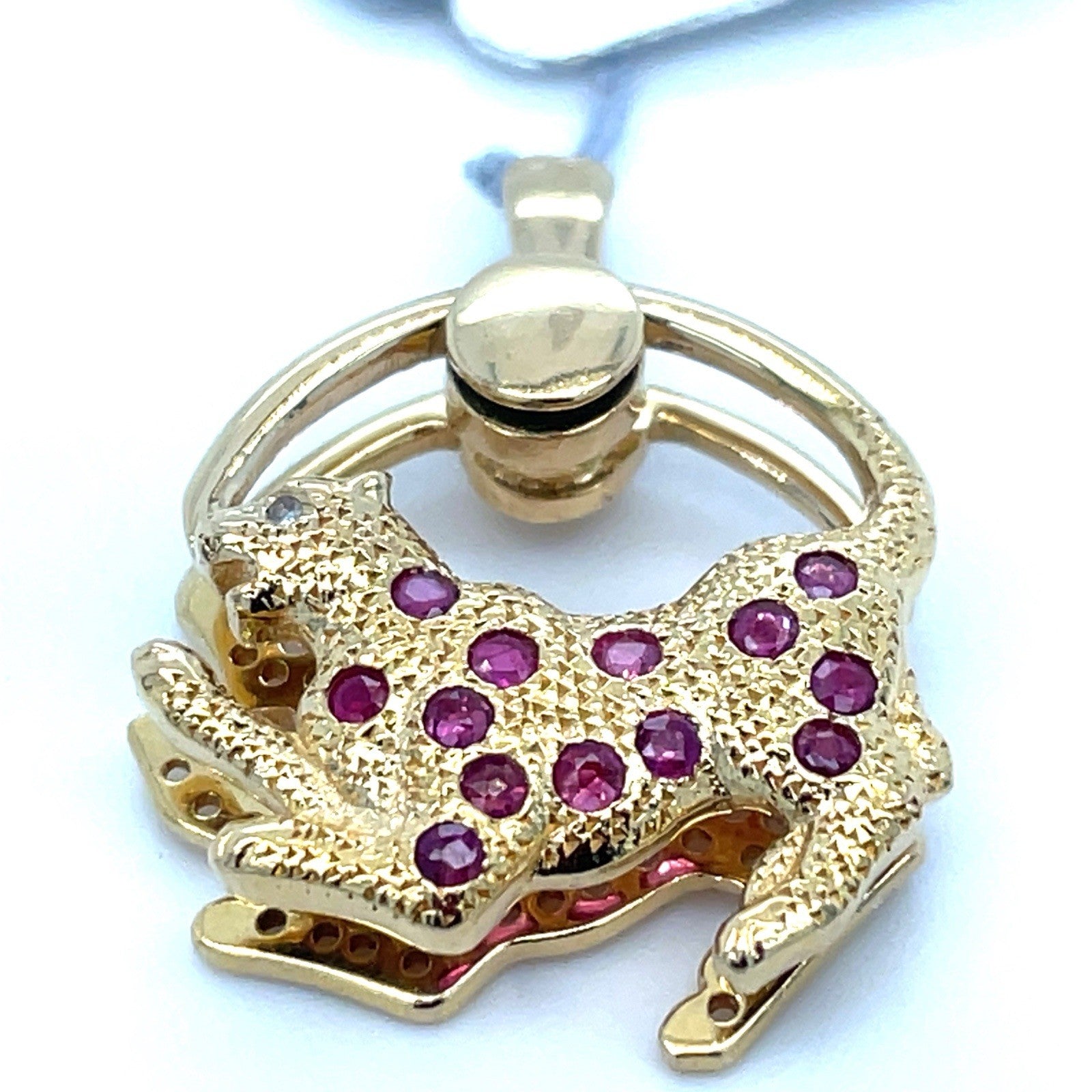 18K Yellow Gold 2 Part 3D Jaguar Pendant 4.70g0