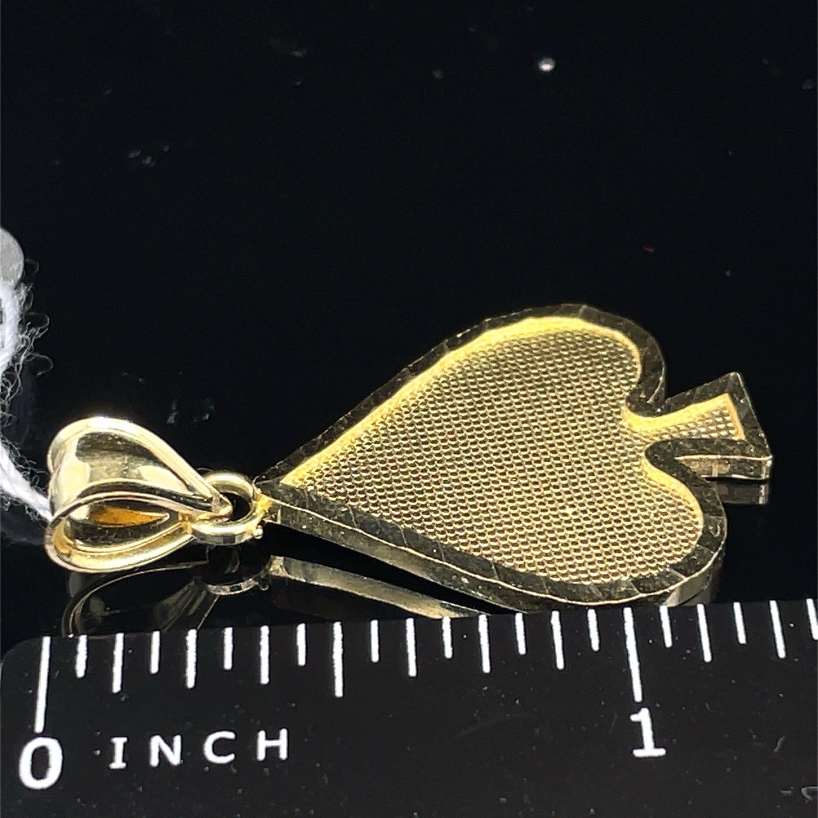 10k Yellow Gold Spade Design Pendant 2.30g3