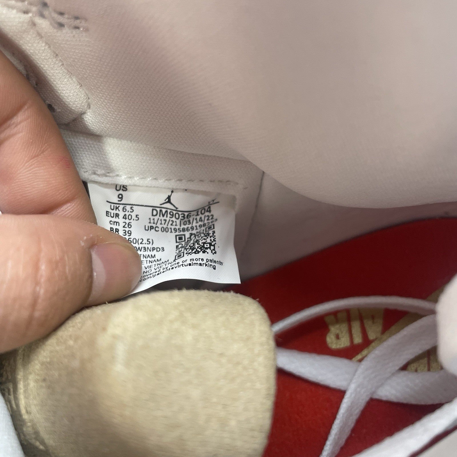 Size 9 - Jordan 1 High OG Denim 202210