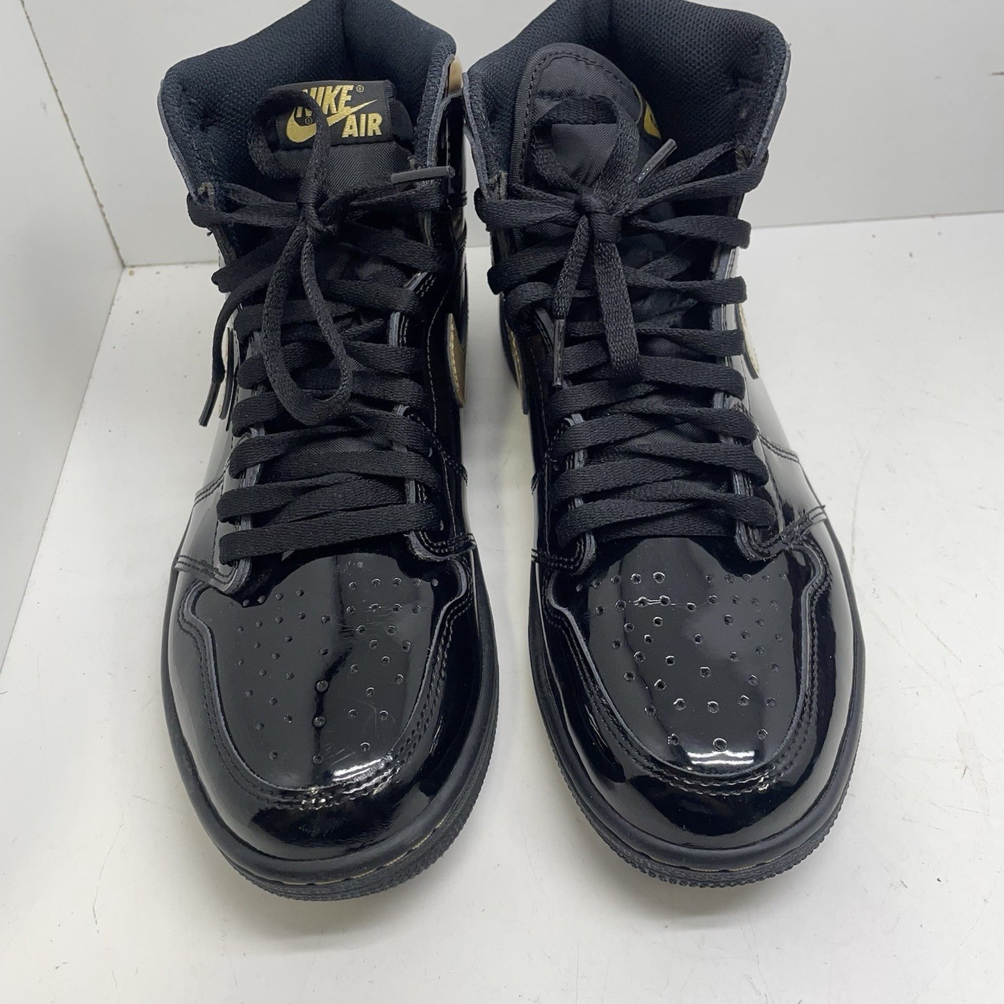 Size 9.5 - Jordan 1 Black 20206