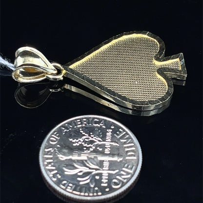 10k Yellow Gold Spade Design Pendant 2.30g2