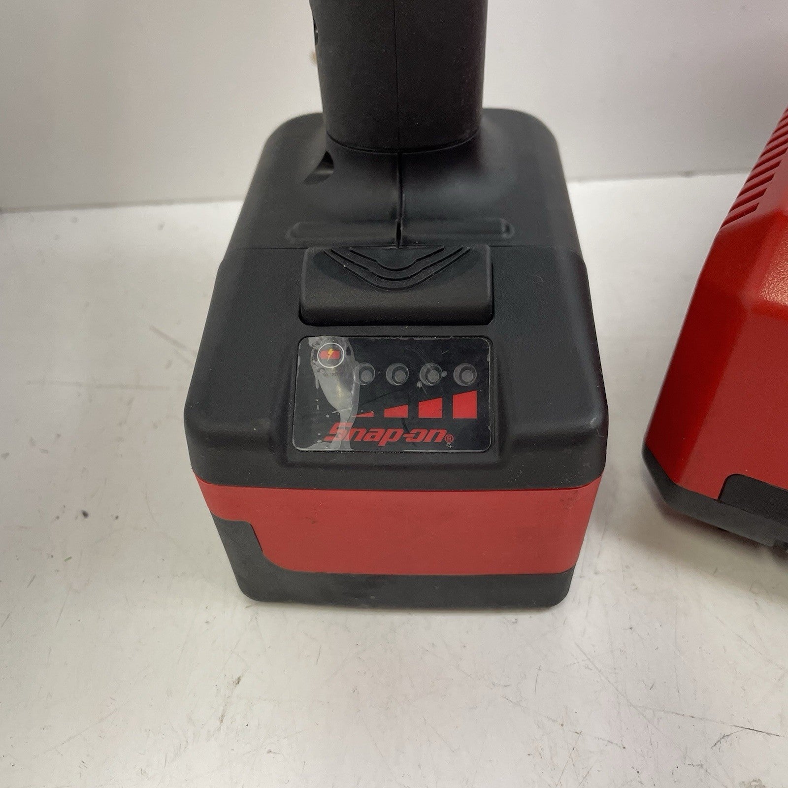 Snap-On CT8850BK 18v 1/2" Drive Impact Wrench-2 Batteries And Charger3