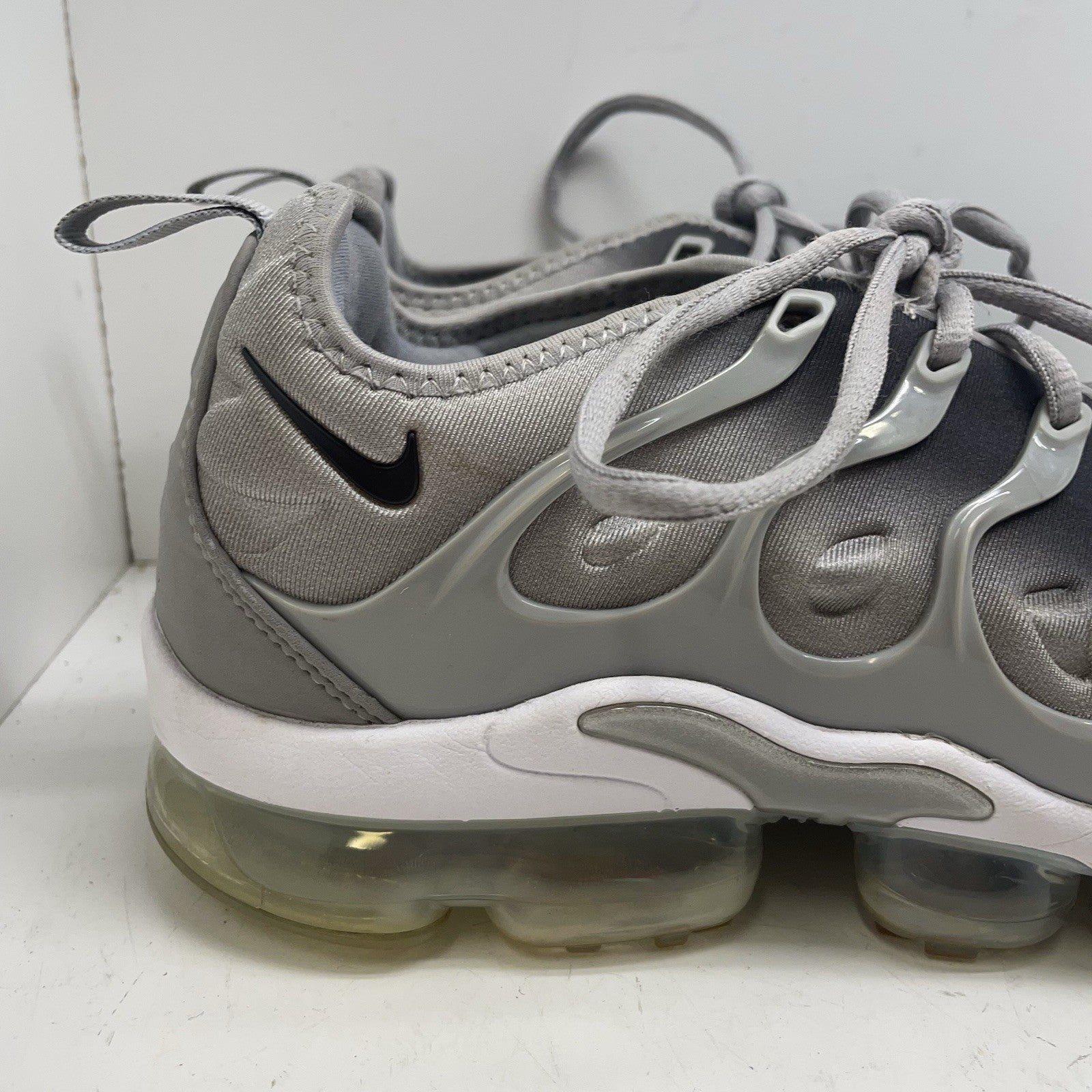 Size 10.5 - Nike Air VaporMax Plus Silver Gradient1