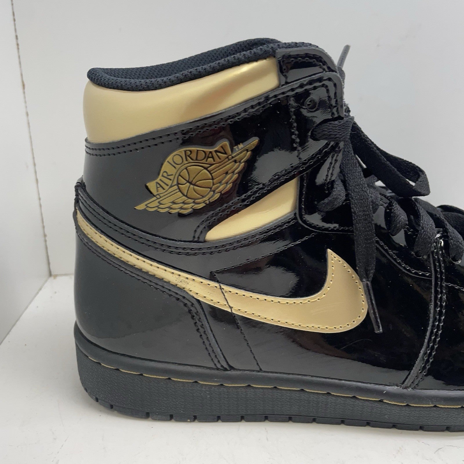 Size 9.5 - Jordan 1 Black 20201