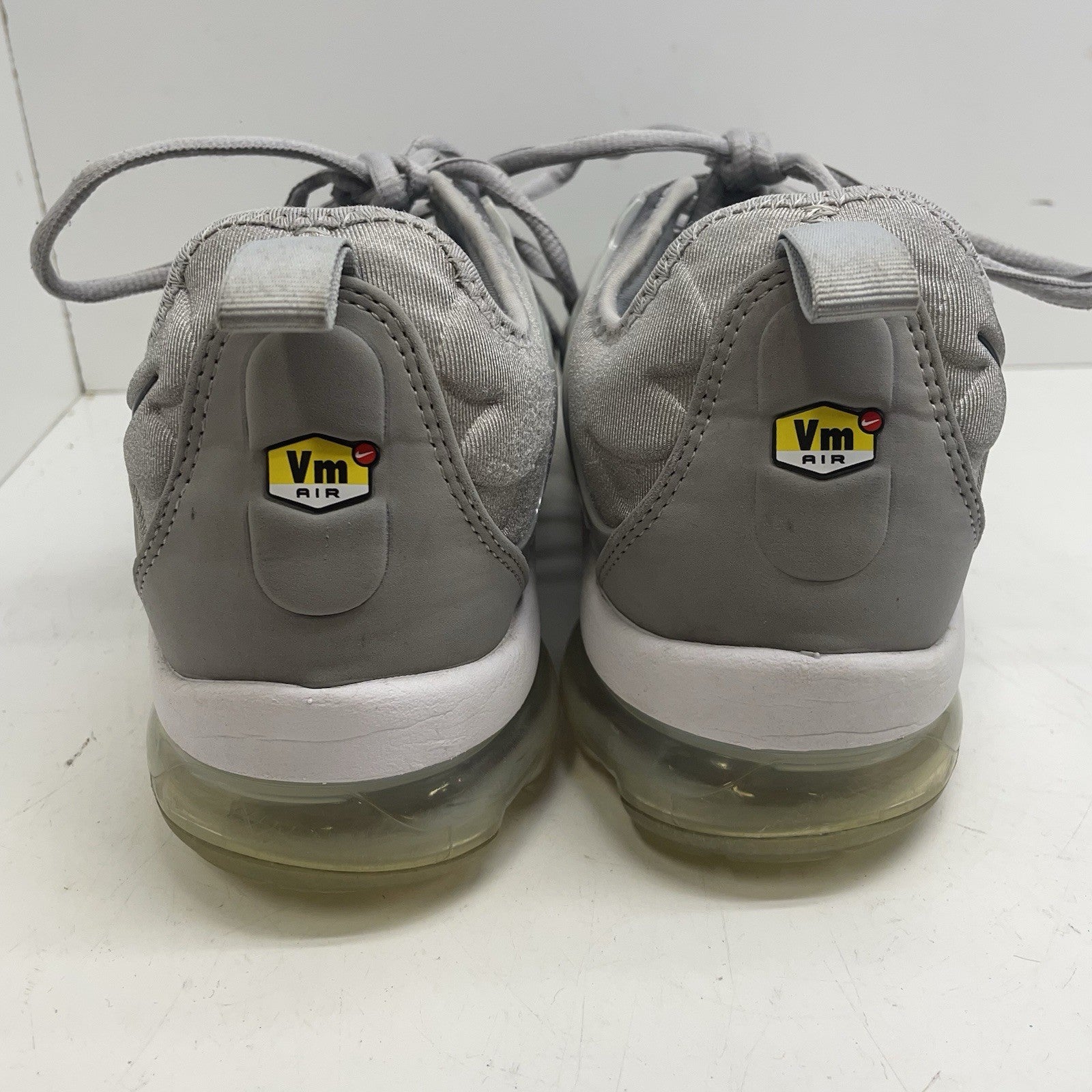 Size 10.5 - Nike Air VaporMax Plus Silver Gradient9