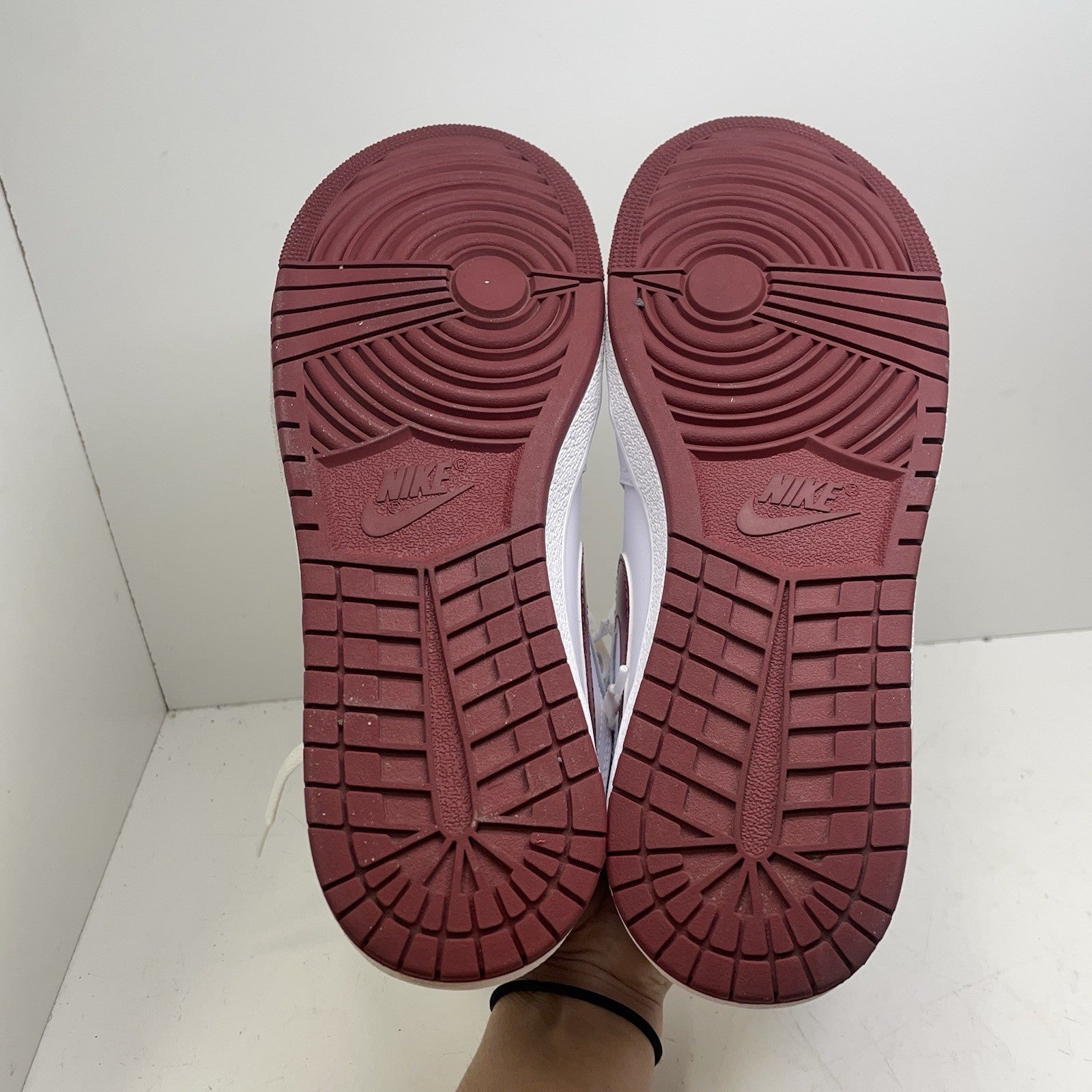 Size 9.5 - Air Jordan 1 Retro '85 OG High Metallic Burgundy10