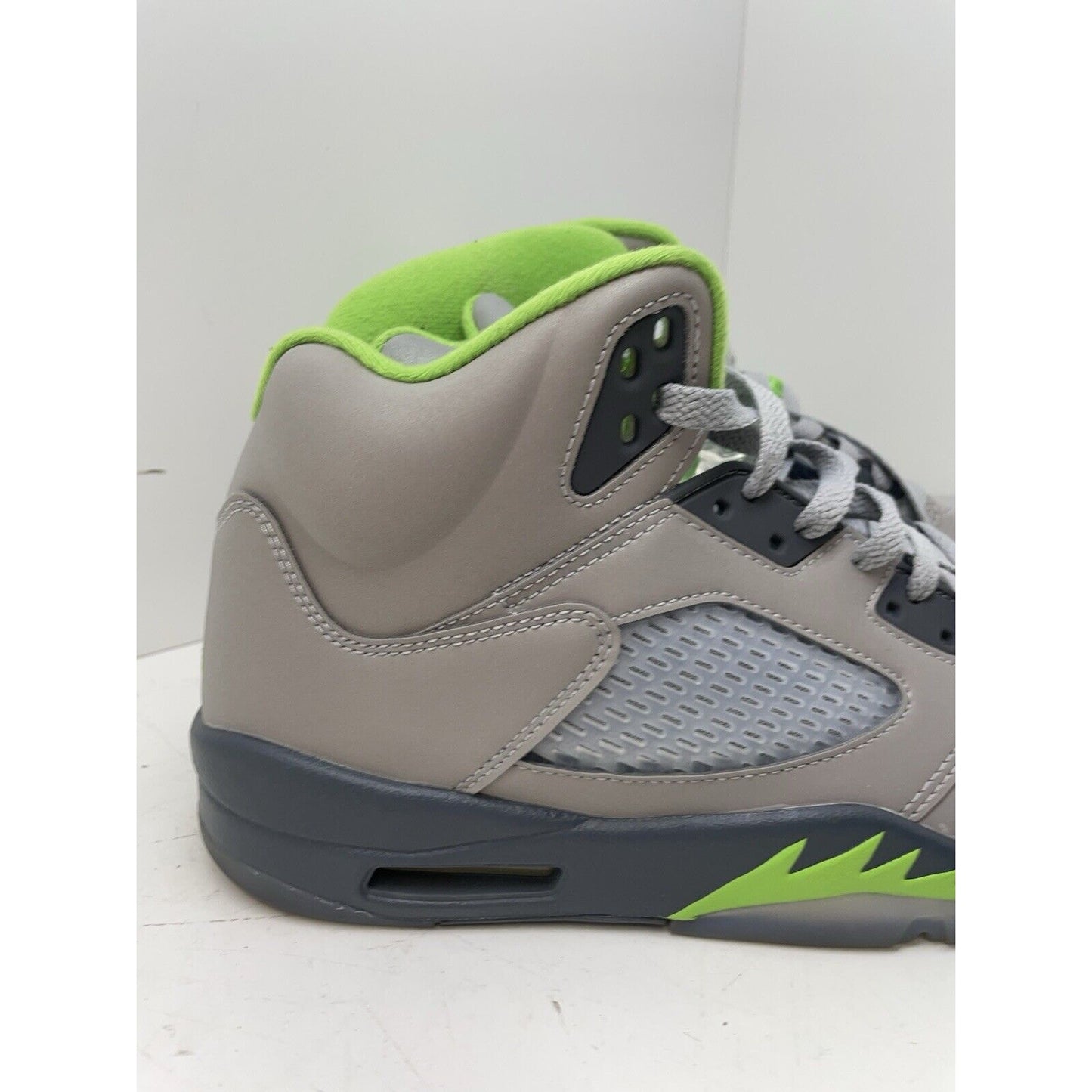 Size 10 - Jordan 5 Retro Green Bean